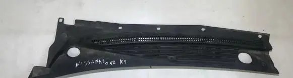 Nissan Almera Wiper trim 668632m110 l552-5311-700