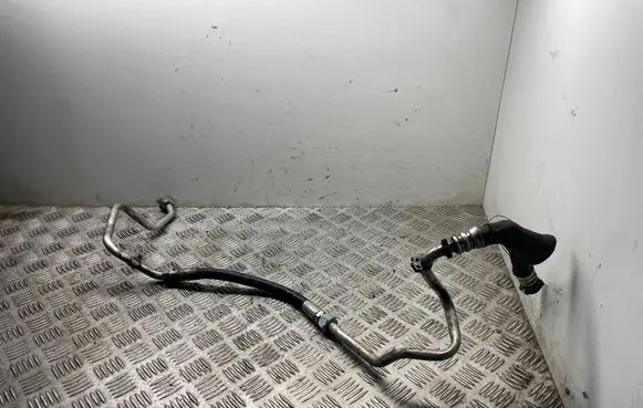 BMW 7 F01 F02 F03 F04 Oil cooling pipe 