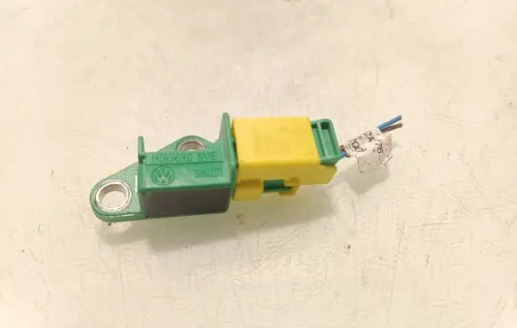 Skoda Octavia Mk2 (1Z) Airbag deployment crash/impact sensor 1K0909606D