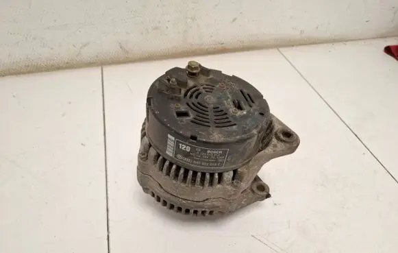 Audi A6 S6 C4 4A Generator/alternator 046903015F 0123515012
