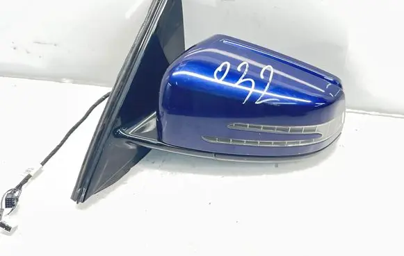 Mercedes-Benz E W212 Front door electric wing mirror A2128100516