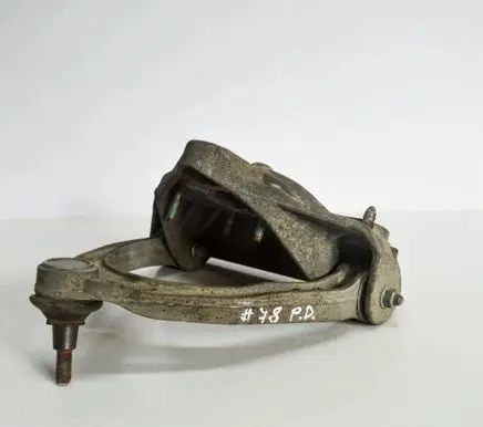 Volkswagen Touareg I Front upper control arm/wishbone 7L0407047A