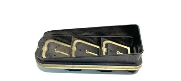 Peugeot 5008 II Quarter panel pressure vent 9678565780 33966