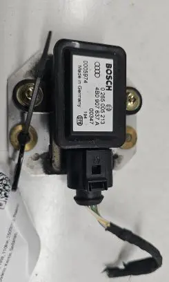Audi A6 S6 C5 4B ESP acceleration yaw rate sensor 4B0907637A