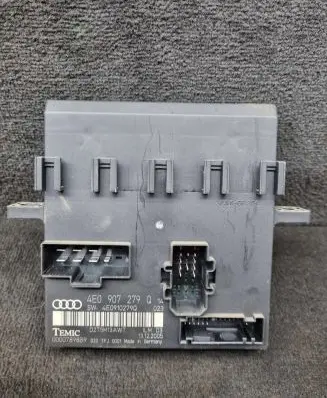 Audi A8 S8 D3 4E Comfort/convenience module 4E0907279Q 4E0910279Q