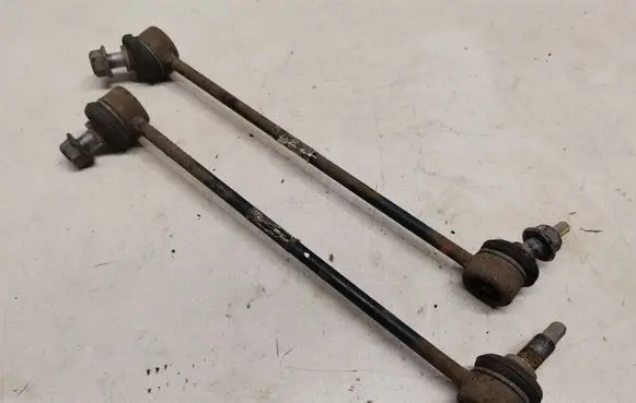 Hyundai Kona I Front anti-roll bar/stabilizer link 