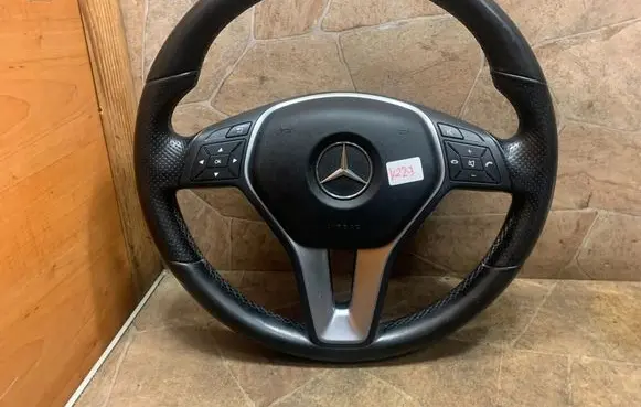 Mercedes-Benz E W212 Steering wheel 