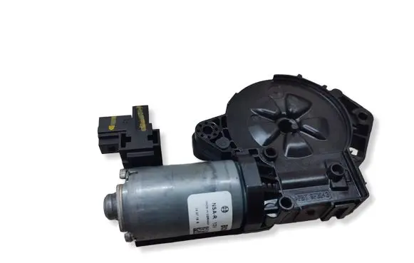 Mercedes-Benz S W222 Sunroof motor/actuator 0390200101 6048365400