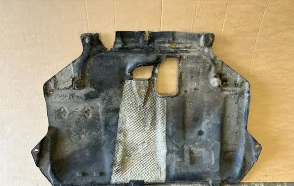 Ford Grand C-MAX Engine splash shield/under tray