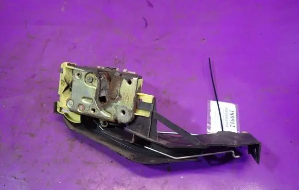 Ford Focus Front door lock 