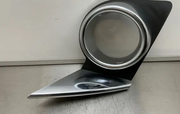 Peugeot 4007 Front fog light trim/grill 6400B696