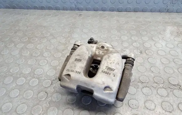 BMW X3 G01 Front brake caliper 6882253