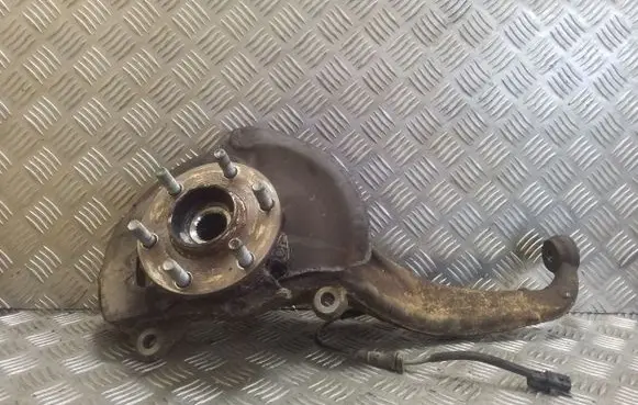Nissan Navara D23 Front wheel hub