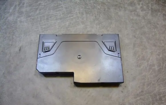 Mercedes-Benz C W204 Central body control module A2049060805