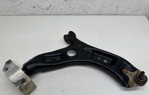 Volkswagen PASSAT B7 Front lower control arm/wishbone 1006100014