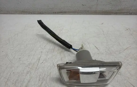Opel Adam Front fender indicator light 13497989