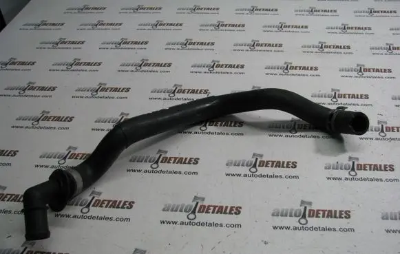 Mercedes-Benz E W211 Engine coolant pipe/hose A2118302796