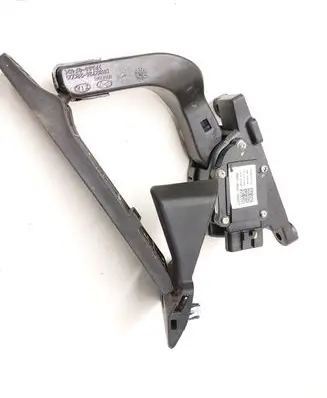 KIA Sportage Accelerator throttle pedal 327002S000