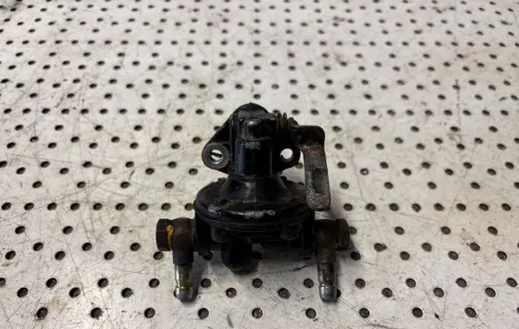 Microcar MC Mechanical fuel pump 