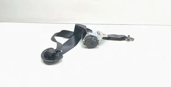 BMW 5 GT F07 Front seatbelt 610126300B