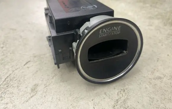 Volkswagen PASSAT B6 Ignition lock 3C0905843Q
