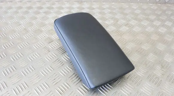 Lexus CT 200H Armrest 5890676011