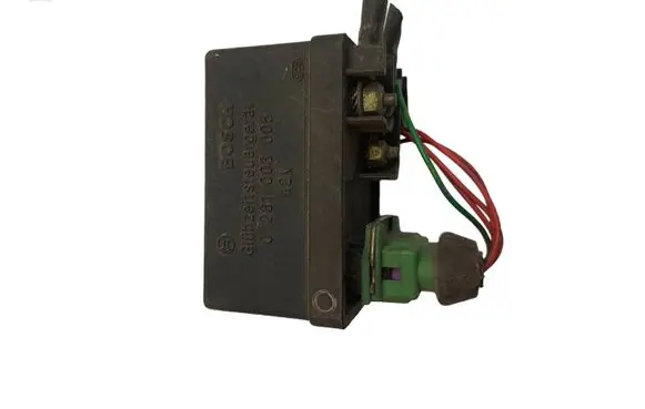 Peugeot 406 Glow plug pre-heat relay 0281003005
