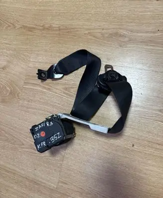 Opel Zafira A Front seatbelt 33004615 90560635 GM90560635