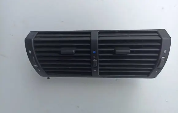 BMW X5 E53 Dash center air vent grill 64228402221