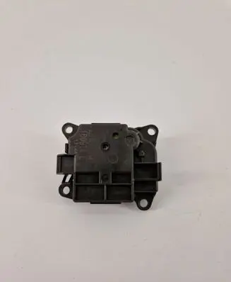 Nissan Navara D23 Air flap motor/actuator 277313SB0A