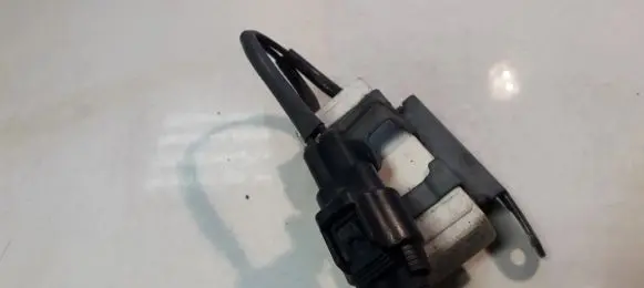 Toyota Yaris Coolant fan relay 2468106110B 246810-6110B