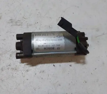 BMW 5 E39 Seat adjustment motor 521083501529