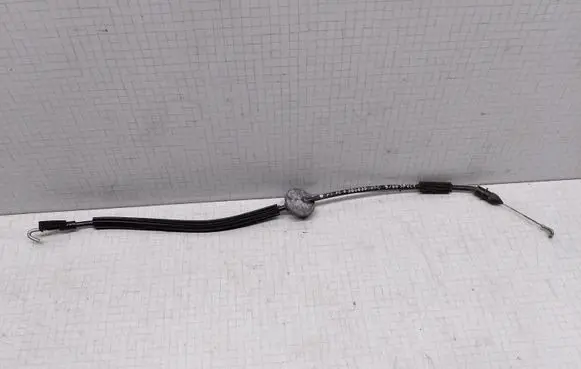 Volkswagen PASSAT B5 Rear door cable line 3B0839085C