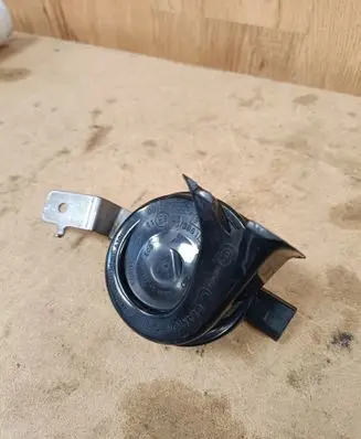 Mercedes-Benz GLC C253 Horn signal A2535422200