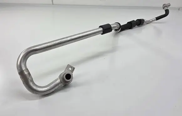 Air conditioning (A/C) pipe/hose