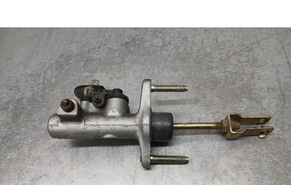 Toyota Yaris Verso Clutch master cylinder 