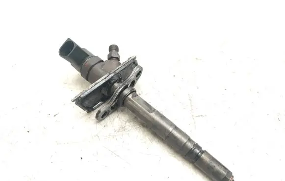 Audi A8 S8 D2 4D Fuel injector 0445110114 057130276H
