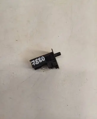 Chrysler Voyager Glove box light 4565022 77311