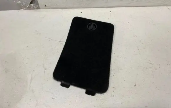 Volkswagen PASSAT B6 Trunk/boot side trim panel