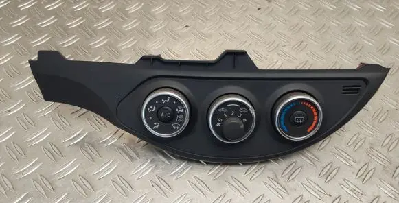 Toyota Yaris Climate control unit 554060D390