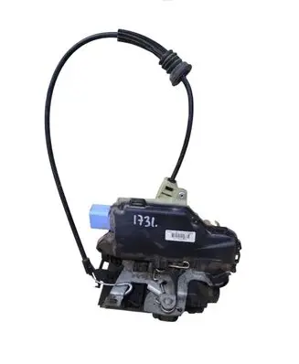 Volkswagen PASSAT B5.5 Front door lock 3B1837015AQ