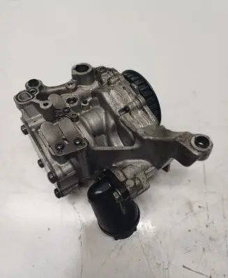Audi A4 S4 B9 Oil pump 04L145208J 04L115263B