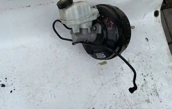Opel Astra J Brake booster 13338058 03785925354 360573521
