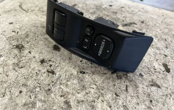 Subaru Forester SH Seat control switch 88002FG000
