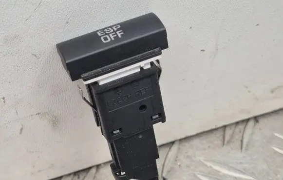 ESP (stability program) switch
