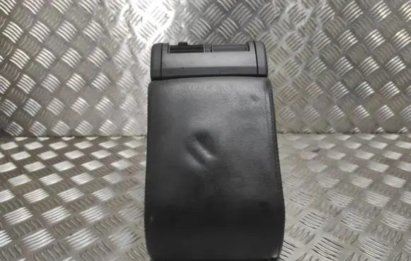 Opel Vectra C Armrest 13171946 1045579