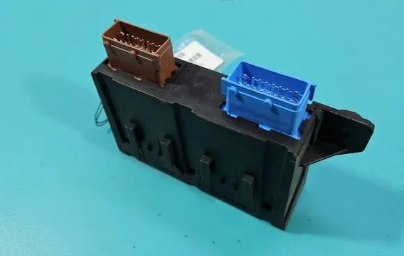Peugeot 308 Central body control module 9810050080 IMPRK1552028
