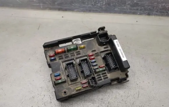 Peugeot 307 BSM Control unit 9650663880 BSMB5