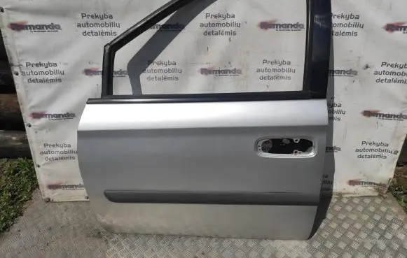 Chrysler Grand Voyager IV Front door