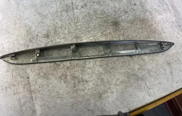 Mitsubishi Grandis Trunk door license plate light bar Mn129551 Mn129567